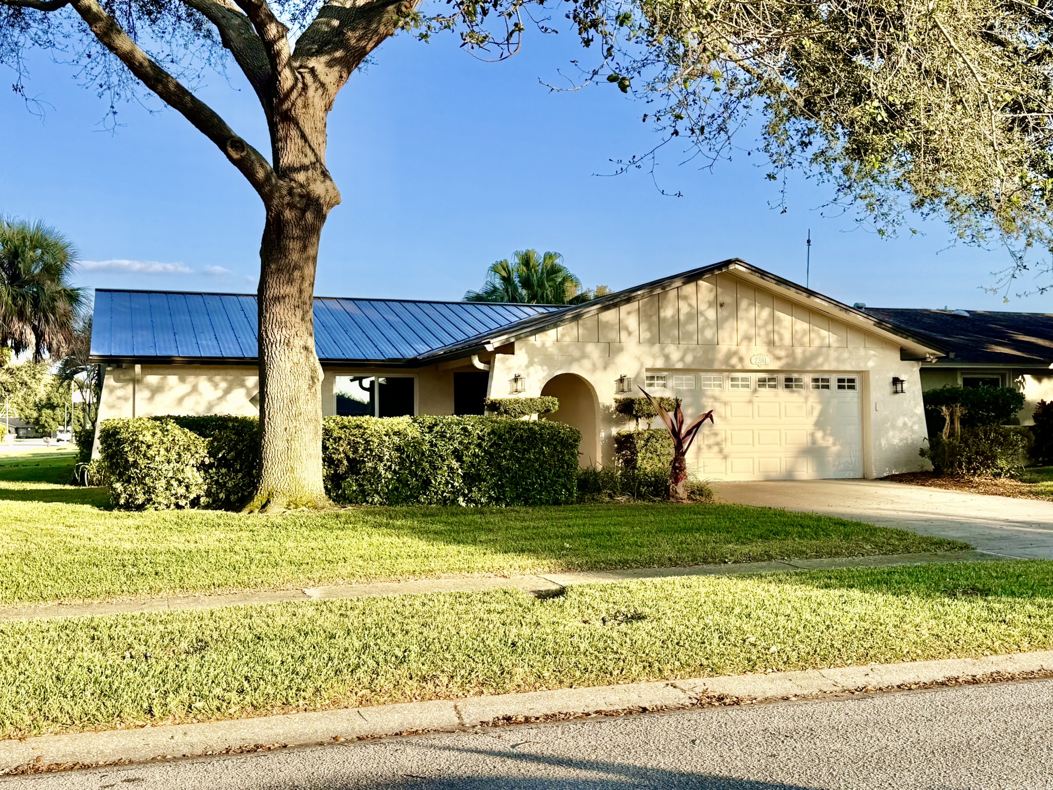 2381 Timbercrest Circle W